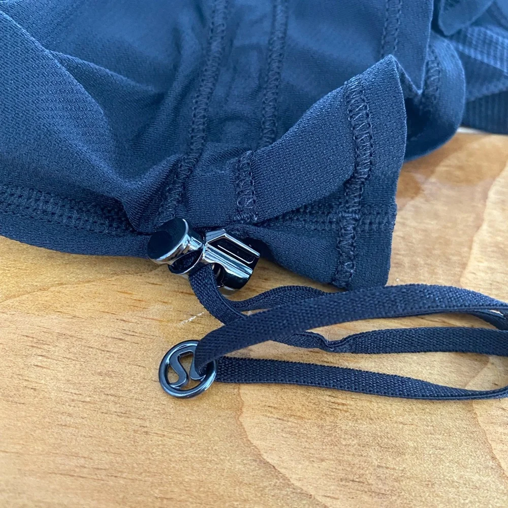 Lululemon Elevate Tank size 8 - Picture 6 of 6